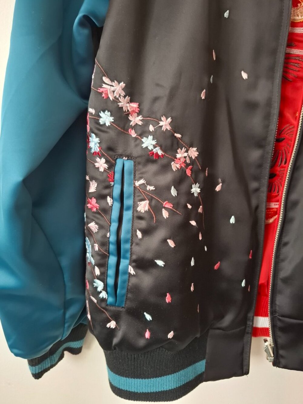 Embroidery REVERSIBLE Jacket Pattern Carp Goldfish - Picture 5 of 9